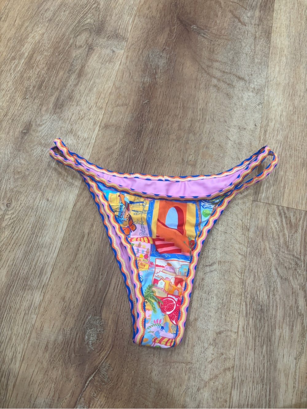 Women's Multicolor Scalloped Bikini Bottom - Pink Accent